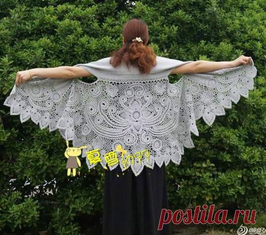 Жилетка с красивым ирландским кружевом