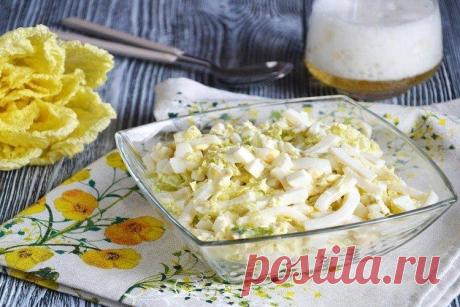 Салат с кальмарами и яйцом - 12 самых вкусных рецептов