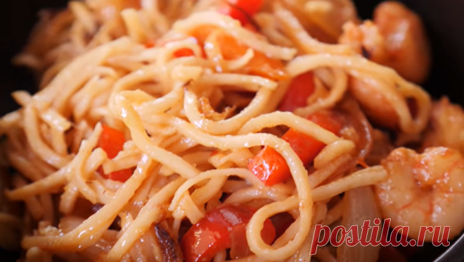 Быстрый и вкусный рецепт прямиком из Японии: якисоба с креветками