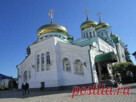 Город Казань, Раифский монастырь. Круиз на теплоходе &quot;Владимир Маяковский&quot;. Мои фото.
