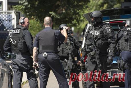 Полиция установила личность стрелявшего в университете в Лас-Вегасе. Стрелявшим оказался 67-летний профессор.