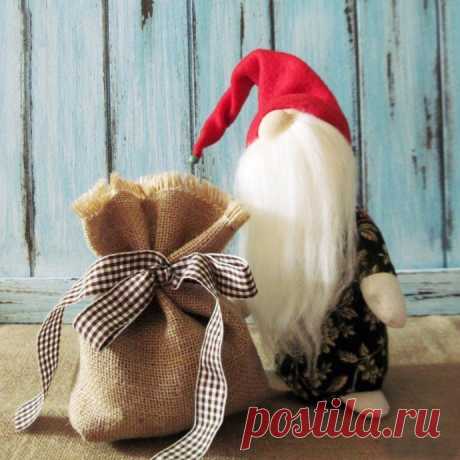 ​Интерьерный новогодний гномик