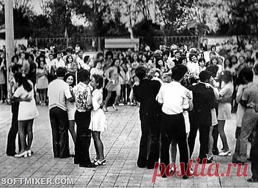 Место встречи - танцплощадка / Назад в СССР / Back in USSR