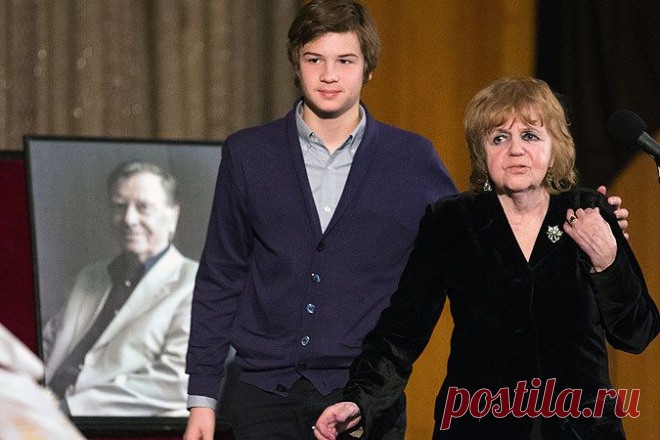 Вдова Анатолия Кузнецова: Толя сознательно выпил большую дозу лекарства - он не хотел больше жить