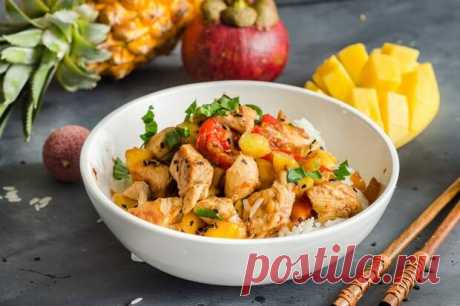 (1) Готовим сочное куриное мясо: 5 горячих блюд из филе бедра - БУДЕТ ВКУСНО! - медиаплатформа МирТесен Многие начинающие кулинары считают курицу сухим продуктом, предпочитая ей свинину или говядину. Однако продвинутые повара знают, что диетическое мясо тоже может быть сочным. Главное — выбрать правильную часть тушки и приготовить ее по проверенному рецепту. В статье мы расскажем, какому мясу