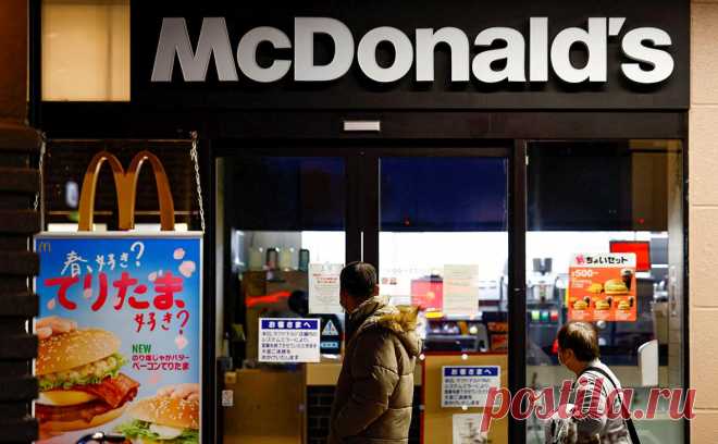 В работе ресторанов McDonald's в ряде стран произошли сбои. В Австралии рестораны не принимали карты, в Гонконге нельзя было воспользоваться терминалами самообслуживания, а в Японии несколько ресторанов временно закрылись. Сбой произошел и в мобильном приложении McDonald's