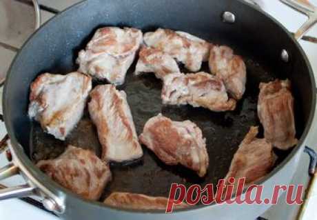 Тушеные свиные ребрышки с картофелем и грибами - Пошаговый рецепт с фото | Вторые блюда | Вкусный блог - рецепты под настроение