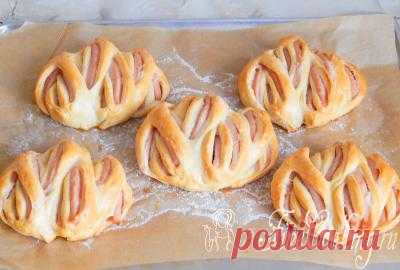Булочки с колбасой