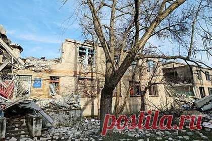ВСУ обстреляли ракетами запорожский город. Днем 21 декабря ВСУ обстреляли город Токмак в Запорожской области, сообщил председатель движения «Мы вместе с Россией» Владимир Рогов. По его словам, удар был нанесен ракетными системами залпового огня, сработали российские системы ПВО. Позднее он уточнил, что в результате пострадали как минимум два человека.