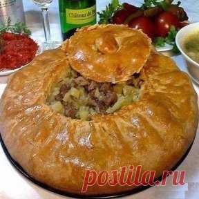 Зур-бялеш! Пальчики оближешь!!!
Рассыпчатый пирог из песочного теста с сочной начинкой.