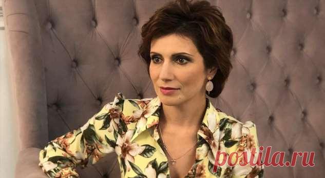 «Двойной праздник»: Светлана Зейналова показала семейное фото в честь дня рождения мужа и дочери . Милая Я