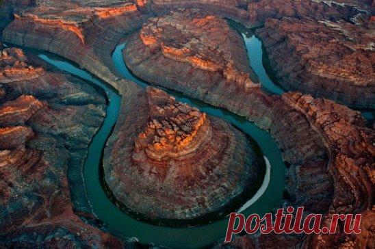 ИЗЛУЧИНА РЕКИ КОЛОРАДО