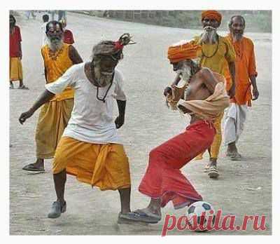 Футбол-это жизнь.