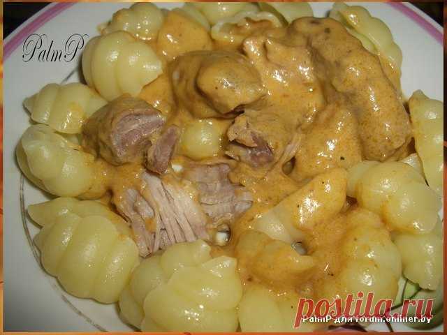Мясо по-строгановски в мультиварке.