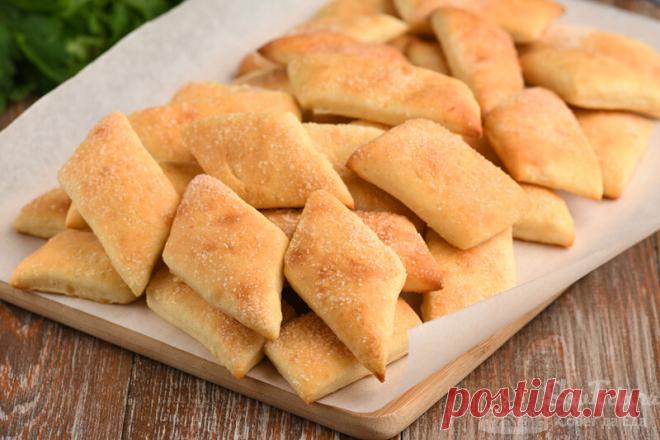 Печенье на кефире - Совет да Еда Домашнее печенье из натуральных продуктов — это всегда вкусно и очень ароматно. Печенье готовлю на молоке, кефире, ряженке, твороге, сметане, рассоле и сливочном масле из обычной муки, кокосовой стружки и овсяных хлопьев. У меня есть рецепты печенья, для которых требуется время, а есть рецепты очень быстрые и простые. Этот рецепт печенья на кефире как раз […]