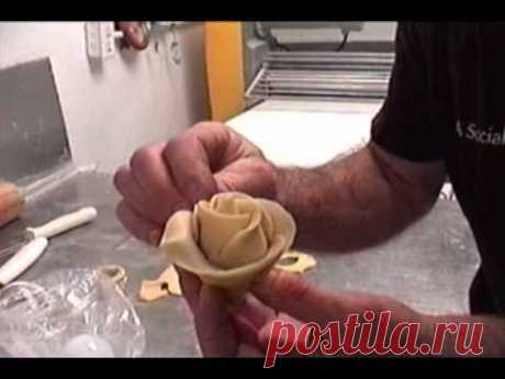 Demo of making a bread rose