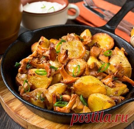 ПЕЧЕНЫЙ КАРТОФЕЛЬ С ЛИСИЧКАМИ