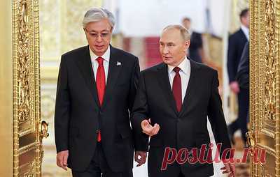 Бывалые дипломаты были растроганы: много ответов и один вопрос госвизита Токаева в Москву. Андрей Грязнов — о том, как прошел государственный визит президента Казахстана в Россию и о сути сотрудничества