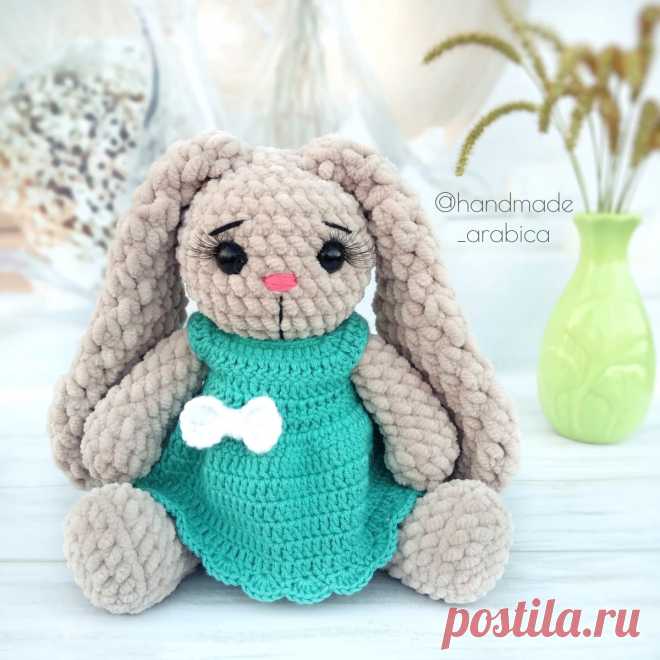 PDF Зайка Миления крючком. FREE crochet pattern; Аmigurumi animal patterns. Амигуруми схемы и описания на русском. Вязаные игрушки и поделки своими руками #amimore - зайка из плюшевой пряжи, плюшевый заяц в платье, зайчик, кролик, зайчонок, крольчонок.