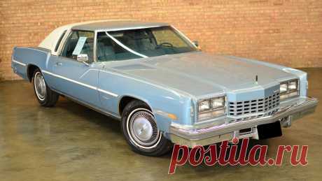 1977 Oldsmobile Toronado Brougham / G163.1 | Indy 2016 / Аукционы Mecum 1977 Oldsmobile Toronado Brougham представлен как Лот G163.1 в Индианаполисе, IN