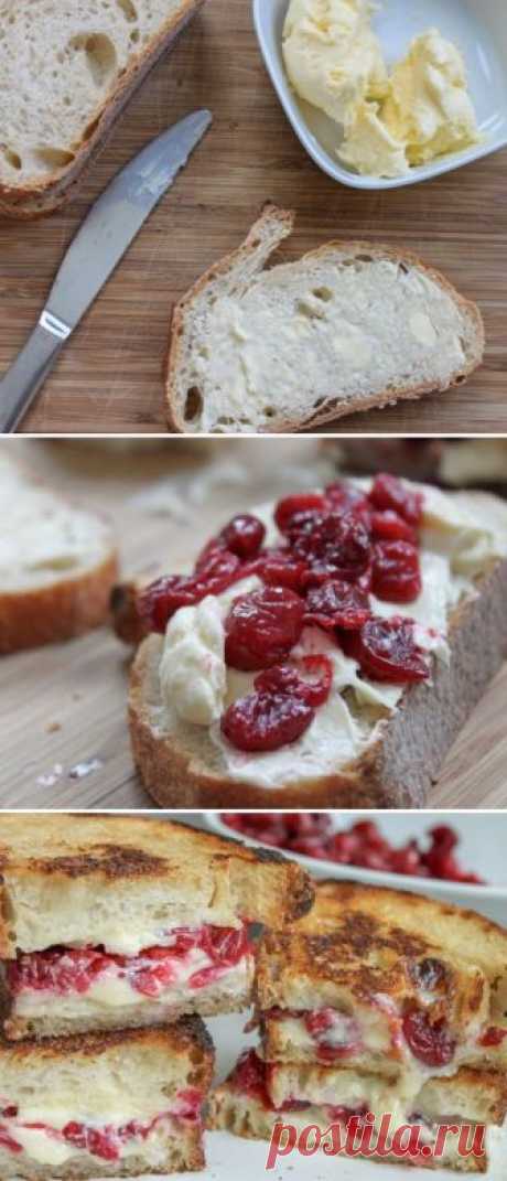 Cranberry & Brie Grilled Cheese