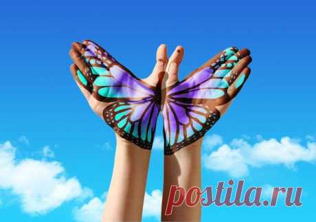 Об истинном богатстве
Жил на свете один очень успешный бизнесмен. И было у него все, о чем большинство людей может только мечтать. Квартира в городе и загородный дом в элитном