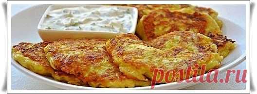 Оладьи из кабачков с сыром и чесноком.