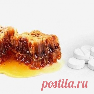 Для обновления кожи раз в неделю или как экспресс- метод (срочно привести себя в порядок) - очищающая маска из аспирина (самого обыкновенного).
