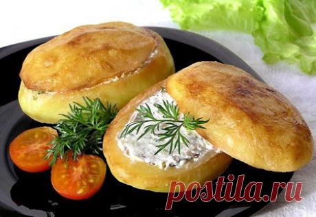 Картофельные сундучки со сметаной и грибами