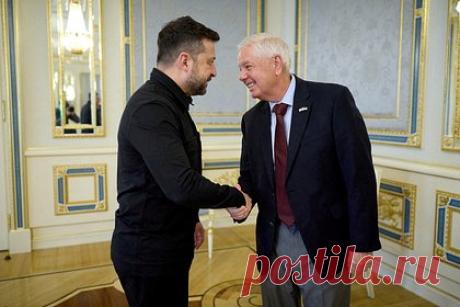 Внезапную смерть сенатора Грэма связали с проклятием Зеленского