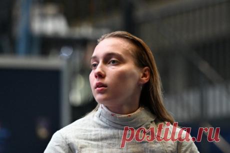 Саблистке Смирновой пригрозили смертью после поединка с украинкой Харлан. Россиянка проиграла и получила отказ в рукопожатии.