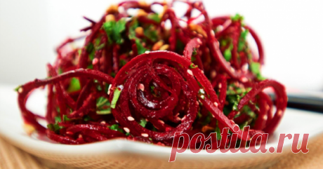 Выметаем все лишнее из организма. 4 варианта приготовления салата для похудения