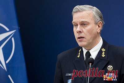 В НАТО заверили в готовности к прямой конфронтации с Россией. Глава военного комитета НАТО лейтенант-адмирал Роб Бауэр заверил, что альянс готов к прямой конфронтации с Россией. Он признал, что НАТО утратило монополию на военную инициативу, и на данный момент приоритетом альянса является перевооружение. Он выразил мнение, что стратегические цели России выходят за пределы Украины.