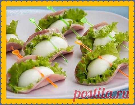 ЗАКУСКА ЗА 5 МИНУТ ДЛЯ НОВОГОДНЕГО СТОЛА Не за горами нас ждут новогодние праздники, поэтому начинаем собирать для себя уже интересные, но в тоже время простые и быстрые рецепты закусок, которые готовятся в считанные секунды. Готовится закуска проще простого за считанные минуты!