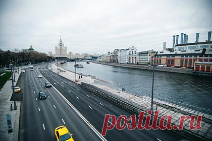 В России задумали запустить производство автодвигателей до 2035 года. Минпромторг России представил проект стратегии по развитию автопрома в России в 2023–2035 годах, согласно которому автоматическая коробка переда (АККП), двигатель внутреннего сгорания (ДВС) и антиблокировочная система (ABS) включены в список приоритетных элементов для локализации.