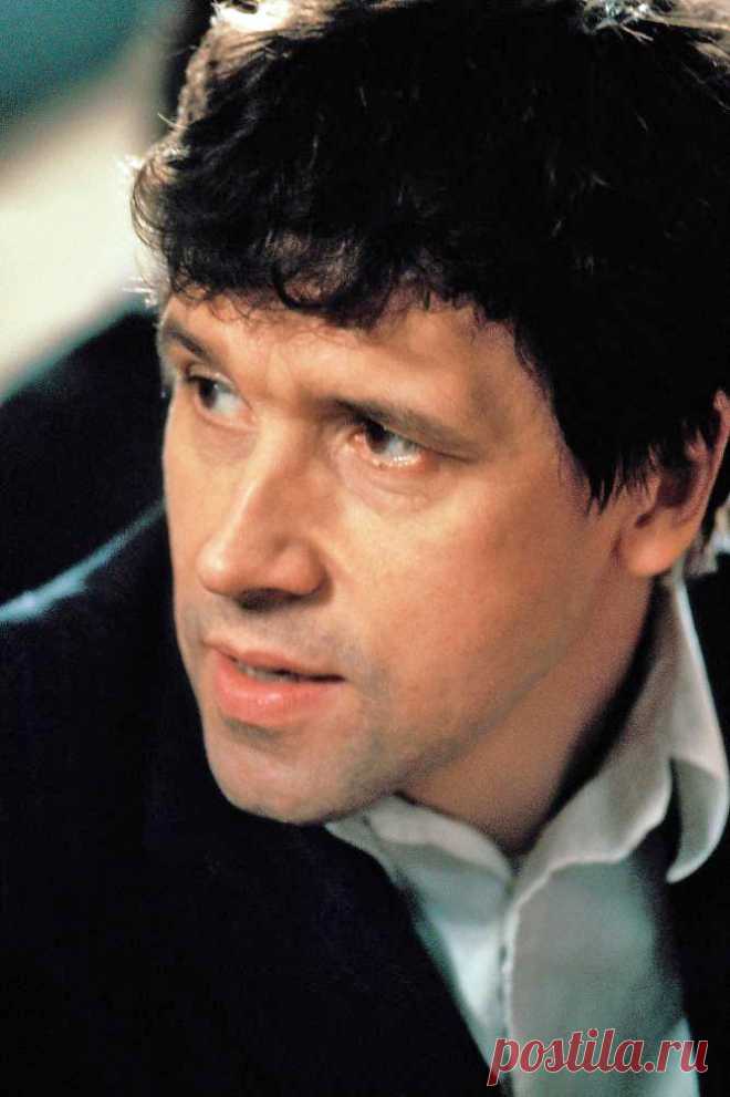 Стивен Ри, 31 октября, 1946