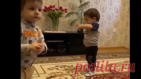 Маленький джигит зажигает!