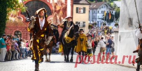 Фюссен в настоящее время │ костюмированное шествие