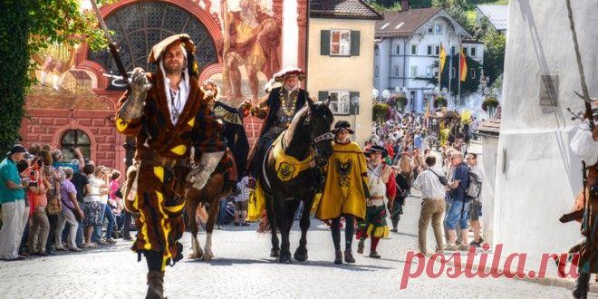 Фюссен в настоящее время │ костюмированное шествие