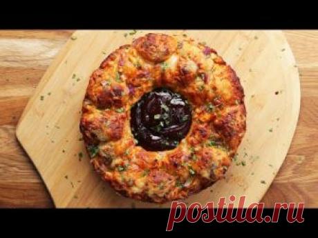 BBQ-Chicken Monkey Bread Ring