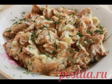 Лисички в сметане