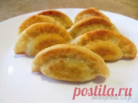 Манду - корейские пирожки Это надо готовить! Очень вкусно получилось, тесто отличное! А начинка, просто песня! Два вида мяса, тонкий привкус чеснока, сочность от грибов и лука! Обязательно попробуйте корейские пирожки - манду!...