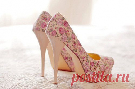 Попробуем сделать задники туфелек мягкими