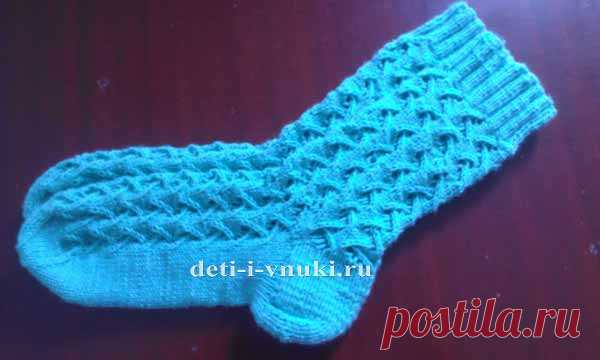 Ажурные носки спицами