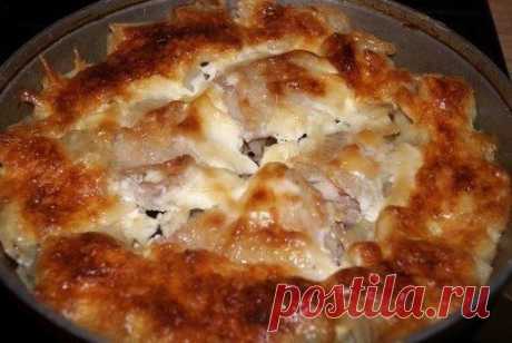 Куриные бедра в картофельном кольце.