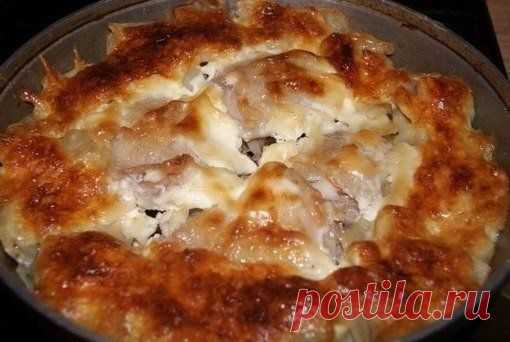 Куриные бедра в картофельном кольце.