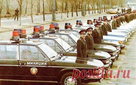 Автомобильная жизнь в СССР: в картинках и фактах