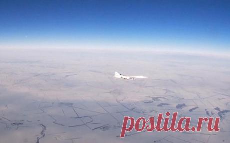 Власти объяснили звуки взрывов в Калуге, Ступино и Кашире. Звуки взрывов, которые слышали жители Калуги и близлежащих районов, были вызваны переходом самолетами сверхзвукового барьера, сообщается в телеграм-канале правительства Калужской области.