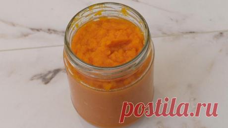 Раскладываю по банкам, ставлю в шкаф, потом открываю когда нужно и перекус готов: икра из тыквы