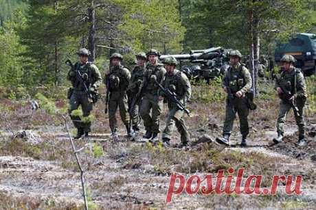 Из финской армии начали массово увольняться бойцы. В Финляндии после вступления страны в НАТО прошла волна увольнений резервистов. По законодательству, увольняющиеся из армии резервисты должны пройти переподготовку на гражданские специальности. Однако число оставивших службу оказалось столь массовым, что учебные курсы столкнулись с нехваткой мест.